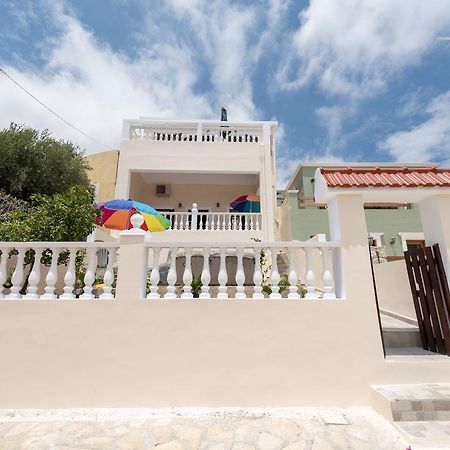 Filoxenia Apartments Chalki Town Dış mekan fotoğraf