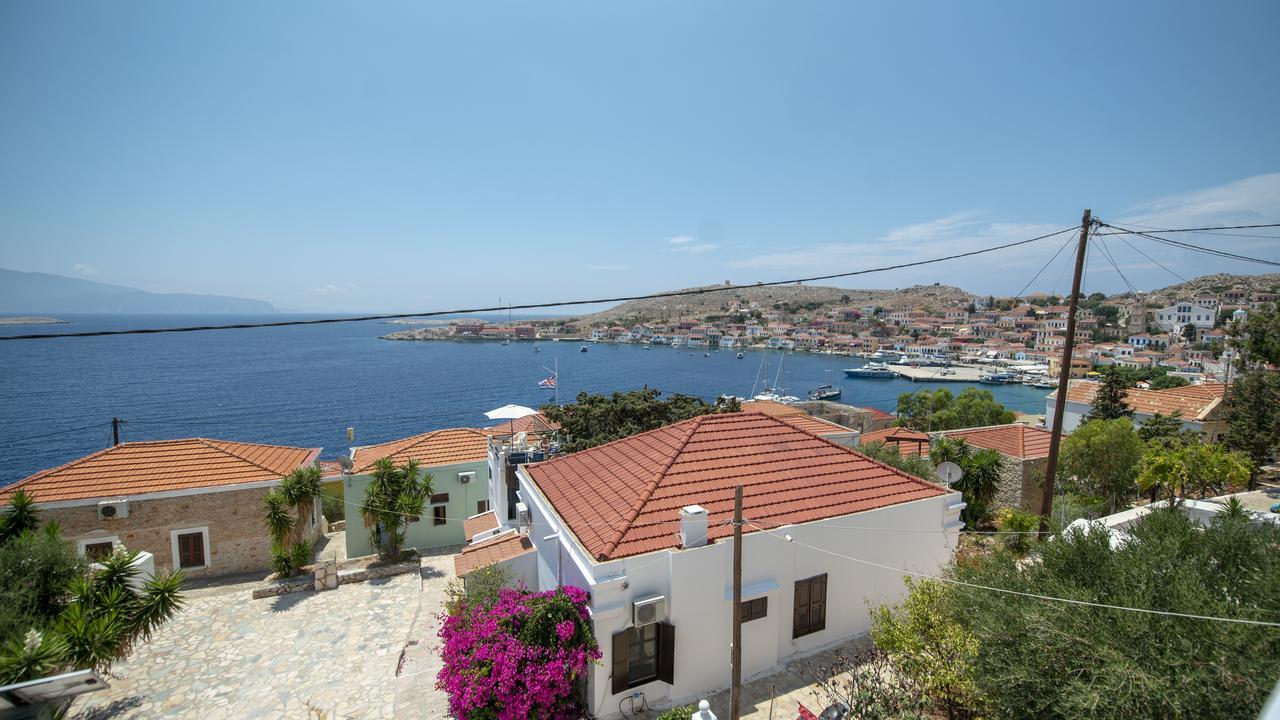 Filoxenia Apartments Chalki Town Dış mekan fotoğraf